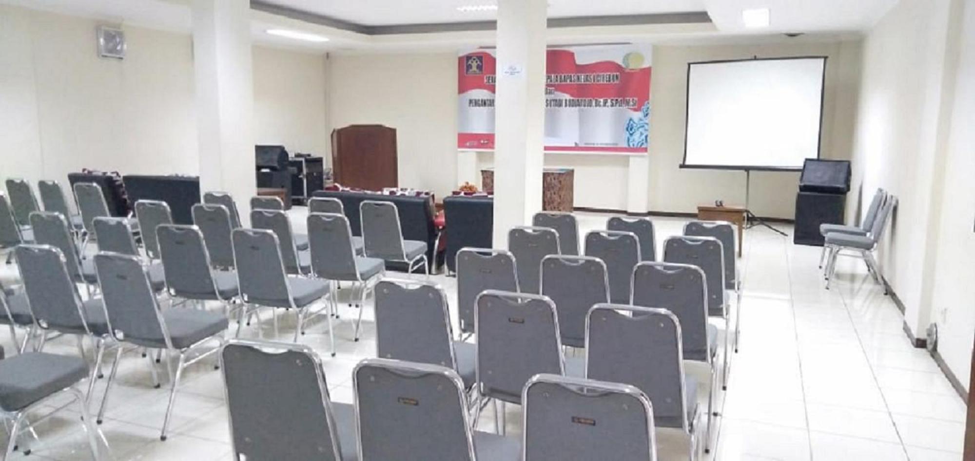 Pia Hotel Cirebon Kültér fotó